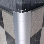 Защитный угловой профиль RЕ из алюминия